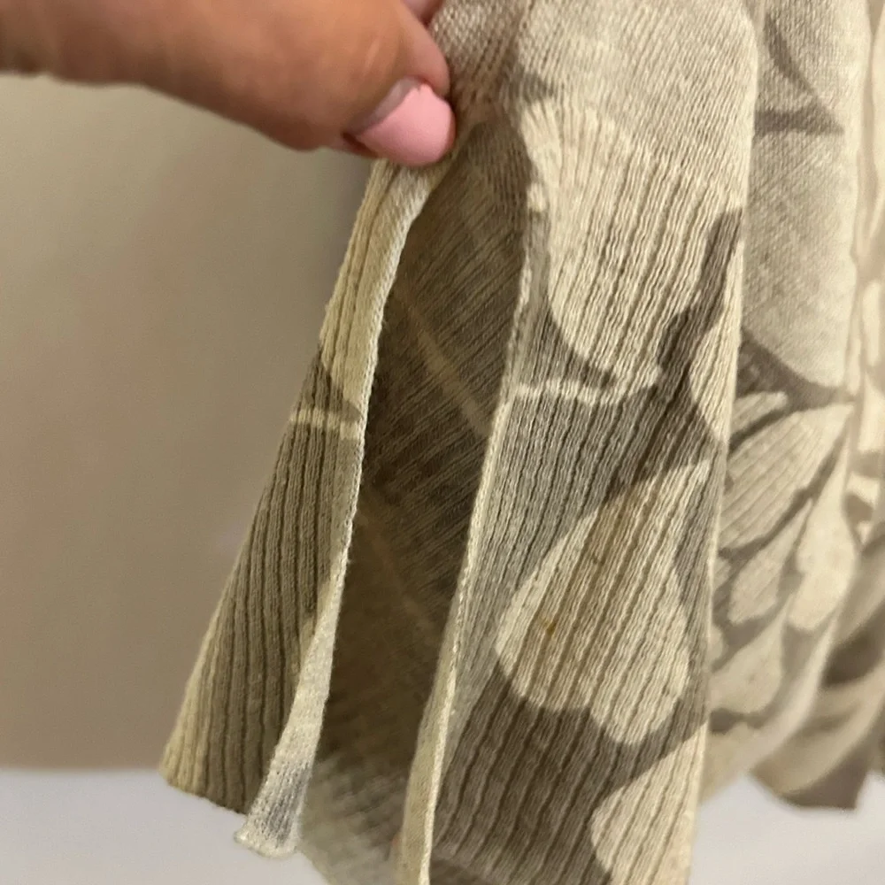 Chico’s Women’s Cardigan Size 2 - Picture 6 of 6